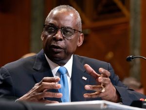 Supporting image for story: Pentagon chief confirms US paused bomb shipment to Israel over Rafah concerns