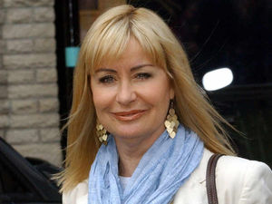 Supporting image for story: TV weather girl Sian Lloyd tells of stalker hell