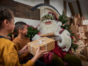 Supporting image for story: Santa sets up camp as festive magic comes to Blists Hill Victorian Town