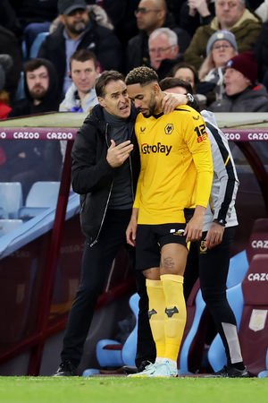 Matheus Cunha with former Wolves boss Julen Lopetegui (Getty)