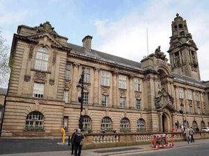 Supporting image for story: Suicide prompts concerns over virus affecting mental health 