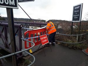 Supporting image for story: Bridgnorth railway footbridge closed over safety concerns
