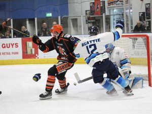 Supporting image for story: A perfect weekend takes Telford Tigers into the play-offs