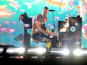 Supporting image for story: Alan Partridge joins Coldplay to sing Kate Bush classic at Wembley