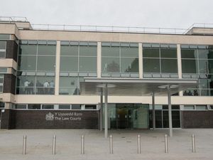 Supporting image for story: Man charged with assault and non-fatal strangulation of emergency service worker