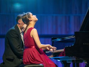 Supporting image for story: Blind teenager awarded performance of the night during The Piano grand final