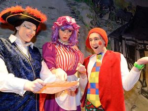 Supporting image for story: Watch: Robinson Crusoe panto comes to Chirk