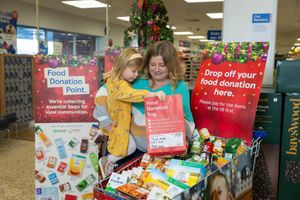 Supporting image for story: Generous shoppers thanked for donating over 43,000 meals this winter