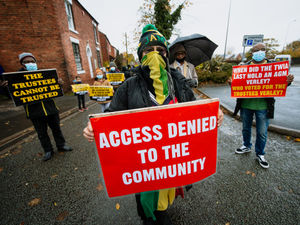 Supporting image for story: Residents protest over closure of Telford community centre 
