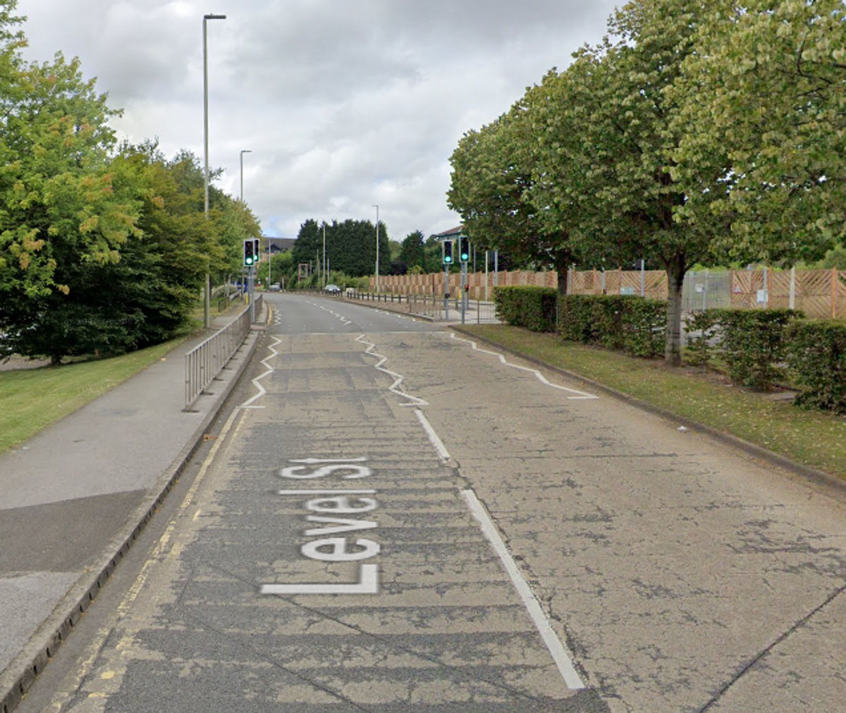 Major disruption as Dudley road closes following crash near Merry Hill