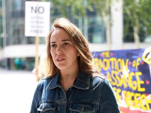 Supporting image for story: Assange’s wife pays tribute to John Pilger as ‘consistent ally of dispossessed’