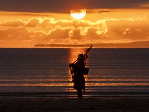 Supporting image for story: In Pictures: Royal and presidential visits make it year to remember in Scotland