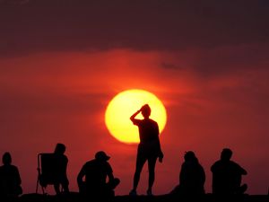 Supporting image for story: UK has 50:50 chance of 40C temperatures again in next 12 years, Met Office says