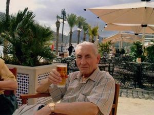 Supporting image for story: Tributes paid to grassroots football legend Jim