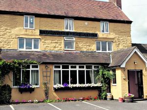 Supporting image for story: Shropshire pub can be turned into a house after planning inspector overturns council's rejection