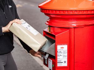 Supporting image for story: Royal Mail to introduce 3,500 parcel-friendly ‘postboxes of the future’