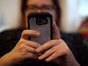 Supporting image for story: O2 launches AI-powered scam call detection tool