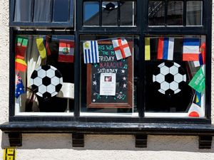 Supporting image for story: MPs grant pubs extra time to open if England or Wales reach Women’s Euros semis