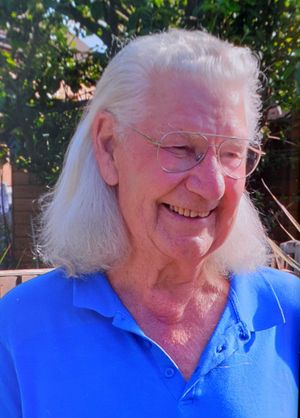 Billy with long hair before the chop