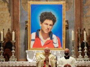 Supporting image for story: Italian teenage computer ace set to become first millennial generation saint