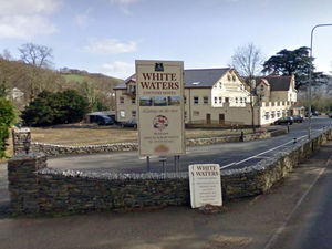 Supporting image for story: Mystery as hotel closes with apology