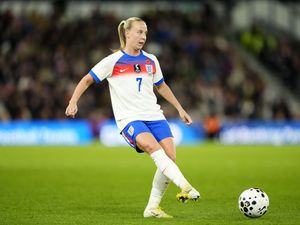 Supporting image for story: Beth Mead calls on England to show more of a ruthless streak