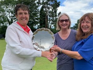 Supporting image for story: Hadley and Wright double up in style