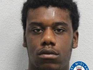 Supporting image for story: Manhunt for suspect known as 'Peace' over Crowne Plaza Hotel murder