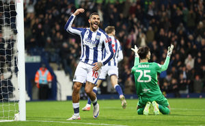 Karlan Grant toasts the opener. (Photo by Jack Thomas/Getty Images)