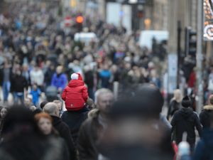 Supporting image for story: South Asian ethnic groups ‘continue to see higher risk of dying with Covid’