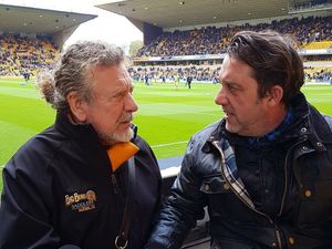 Supporting image for story: Viva Nuno: The world-wide success of writer's Wolves book