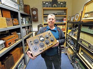 Supporting image for story: Aladdin's Cave of gadgets: Man creates amazing Nixie tube clocks