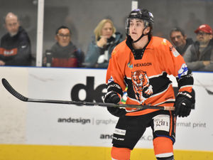 Supporting image for story: Telford Tigers suffer overtime defeat at Bracknell Bees