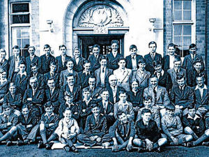 Supporting image for story: Pictures from the past - 20 April