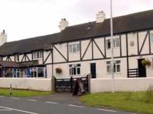 Supporting image for story: Nine flee after fire breaks out at county pub