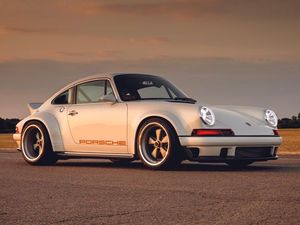 Supporting image for story: Singer Vehicle Design unveils latest reimagined Porsche 911