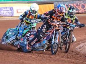 Supporting image for story: Perfect Wolverhampton Wolves double to tame Lions