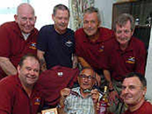 Supporting image for story: Ex-paras rally round after veteran robbed
