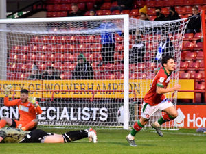 Supporting image for story: Leigh Pomlett happy to offer Otis Khan long term Walsall deal 
