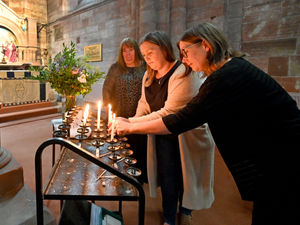 Supporting image for story: Poignant moment as families hurt by Shropshire maternity scandal come together