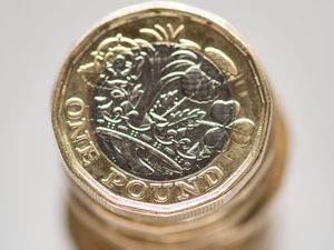 Supporting image for story: Lloyds customers can deposit cash using app while popping to the shop