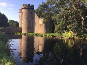Supporting image for story: Oswestry castle a fairytale setting for the big day