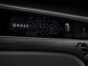 Supporting image for story: New Rolls-Royce Ghost to feature illuminated fascia
