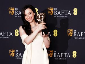 Mikey Madison with her Bafta for best actress