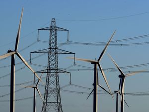 Supporting image for story: UK must seize ‘economic opportunity’ of net zero, political parties urged