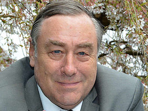 Supporting image for story: Phone line plan to tackle anti-social behaviour in Welshpool