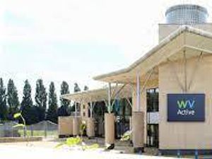 Supporting image for story: Wolverhampton vaccination centre snookered tournament