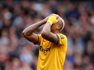 Supporting image for story: Mario Lemina frustrated at Wolves' second half display