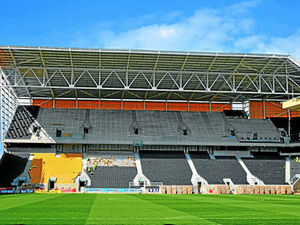 Supporting image for story: New Molineux seats cause a pain in the backside