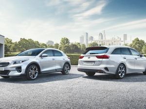 Supporting image for story: Plug-in hybrid powertrains revealed for Kia Ceed variants